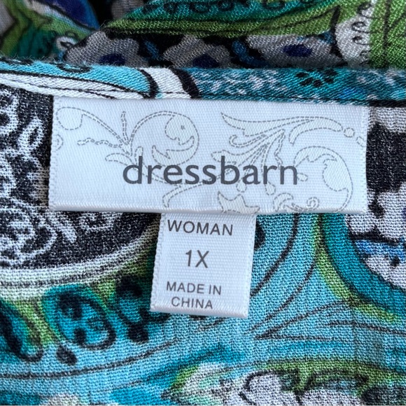 •Dress Barn• Long Sleeved Embellished Tunic Top - Size 1X - Picture 2 of 9